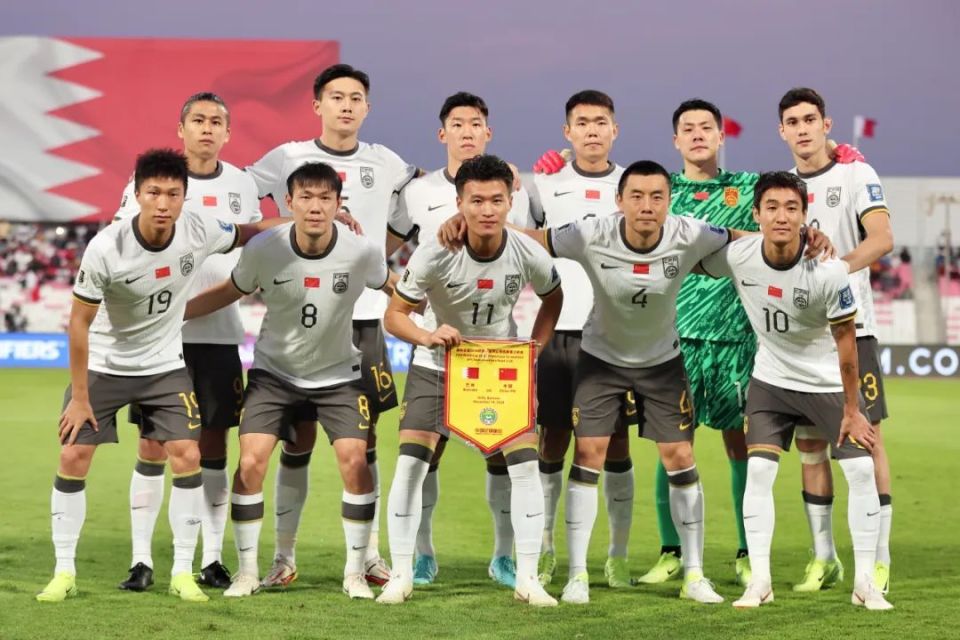 景博JBO体育-东亚杯-朱辰杰冒顶送礼国足首战0-3完败韩国
