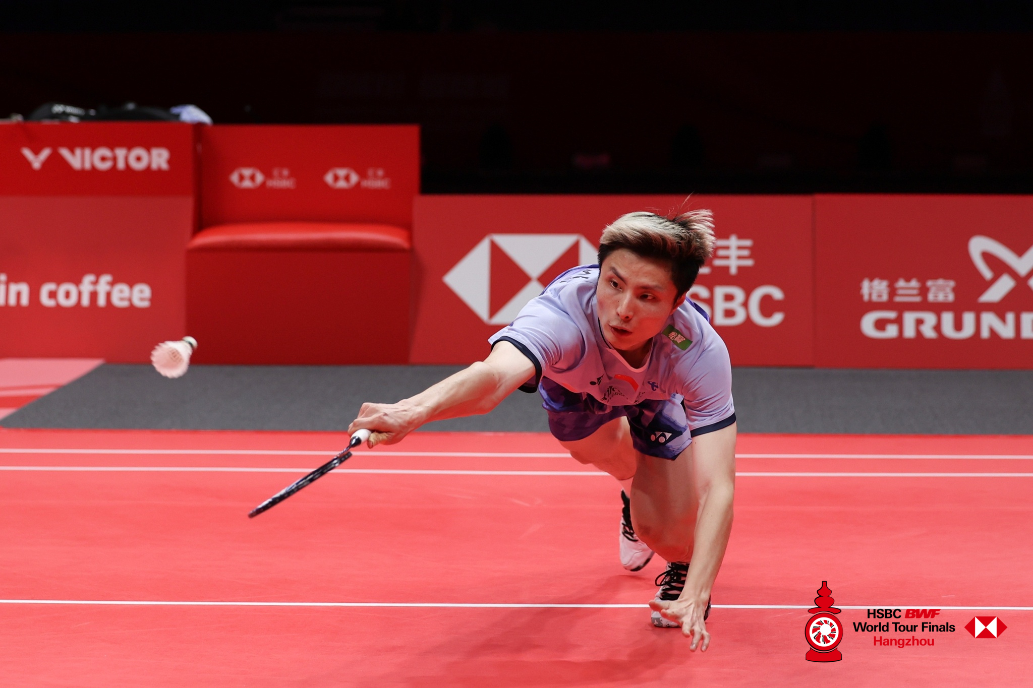 关于石宇奇2-0复仇欧洲冠军日本封王比肩林丹的信息