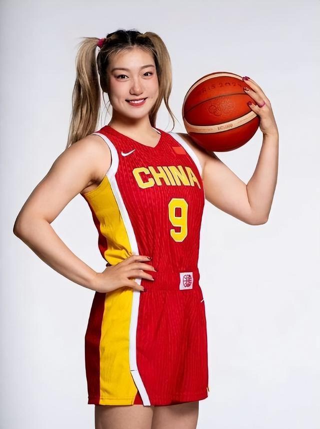 景博JBO体育app-媒体人:说李梦因伤离队算体面更大腕宫鲁鸣都开除过